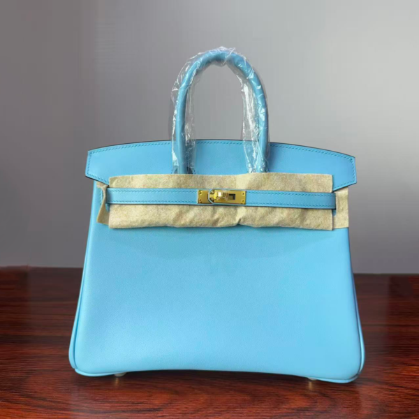 Birkin 25  Bleu Celeste 7N Swift Gold Hardware authentic hand-sewn  Saddle stitch  Handcrafted Hand stitched