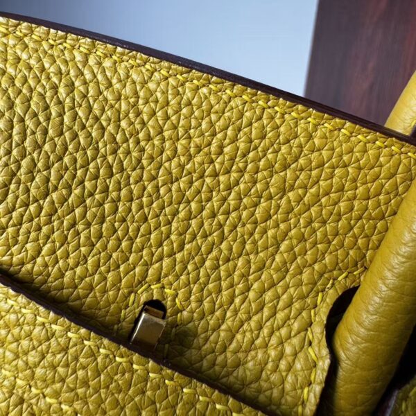 Birkin 25   Saddle stitch Gold 9D Epsom Leather with Gold Hardware Hand stitched authentic hand-sewn
