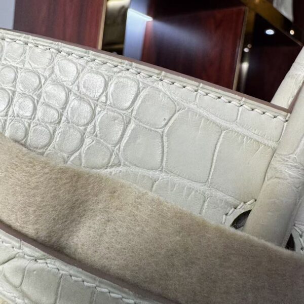 Birkin 25 Glacier White, Matte Alligator, Silver Hardware Hand stitched authentic hand-sewn sophisticated