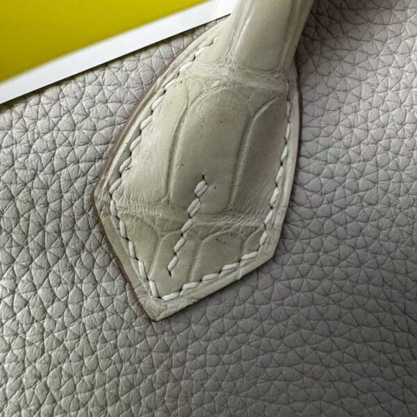 Birkin 25 Glacier White, Matte Alligator, Silver Hardware Hand stitched authentic hand-sewn sophisticated