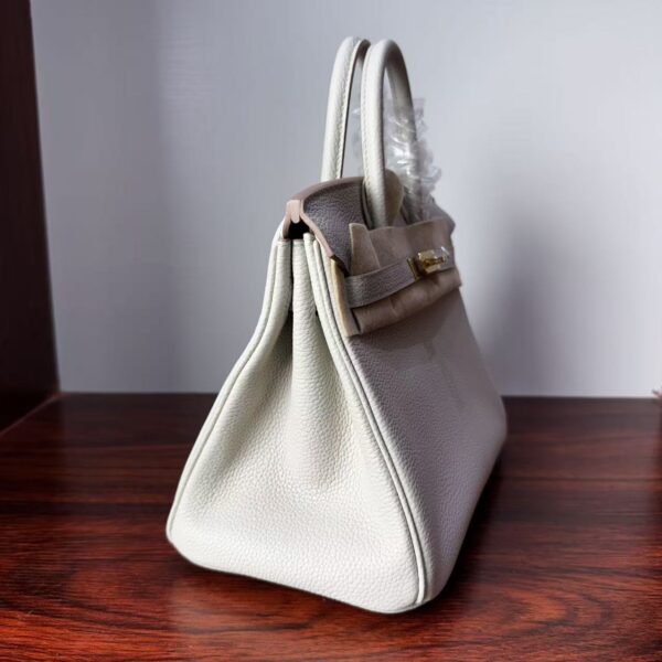 Birkin 25 Saddle stitch authentic hand-sewn Craie Togo Gold Hardware Hand stitched Handcrafted 3 Birkin 25 Saddle stitch authentic hand-sewn Craie Togo Gold Hardware Hand stitched Handcrafted