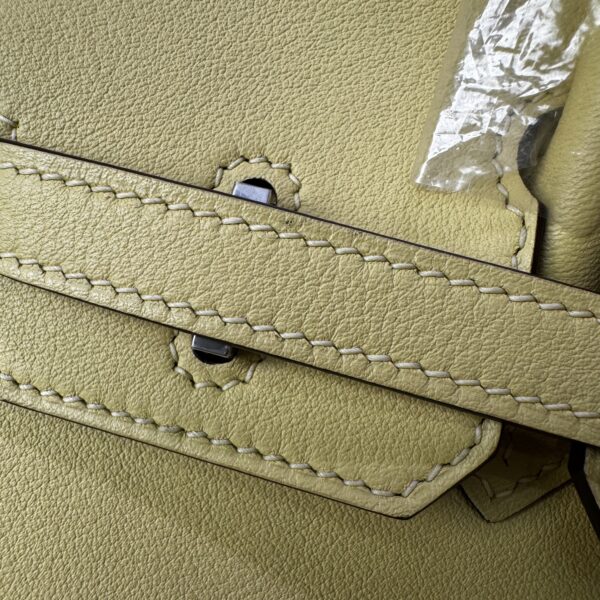 Birkin 25  Swift Palladium Hardware Jaune Poussin Biscuit-colored Swift leather Handmade women's handbag