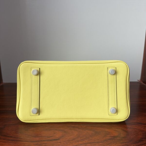 Birkin 25  Swift Palladium Hardware Jaune Poussin Biscuit-colored Swift leather Handmade women's handbag