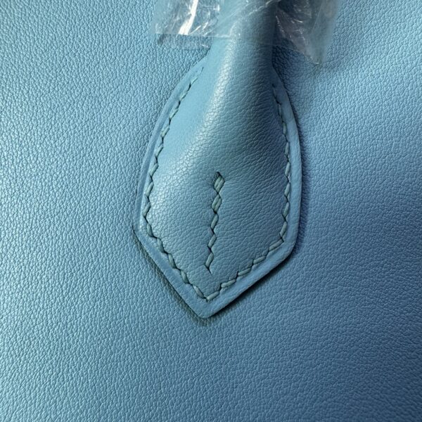 Birkin 25  Bleu Celeste 7N Swift Gold Hardware authentic hand-sewn  Saddle stitch  Handcrafted Hand stitched