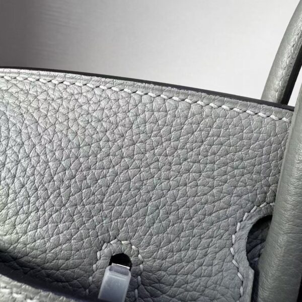 Birkin 25  Saddle stitch authentic hand-sewn in Colombe Grey Togo Leather with Silver Hardware Hand stitched Handcrafted