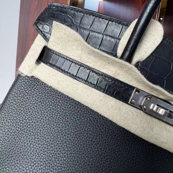 Birkin25 Handcrafted Saddle stitch Matte Black Porosus Crocodile Silver Hardware Hand stitched authentic hand-sewn sophisticated