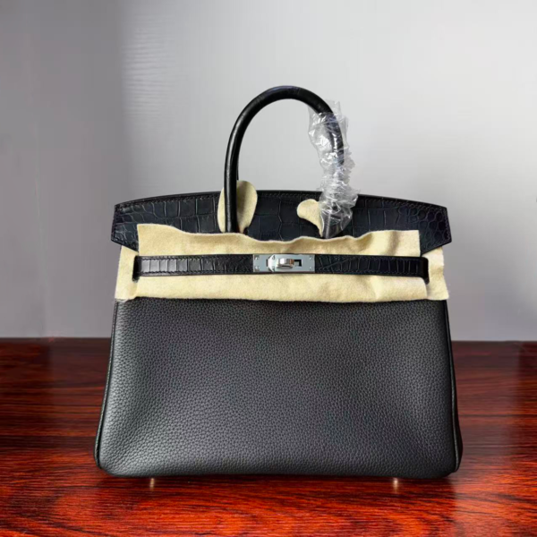 Birkin25 Handcrafted Saddle stitch Matte Black Porosus Crocodile Silver Hardware Hand stitched authentic hand-sewn sophisticated