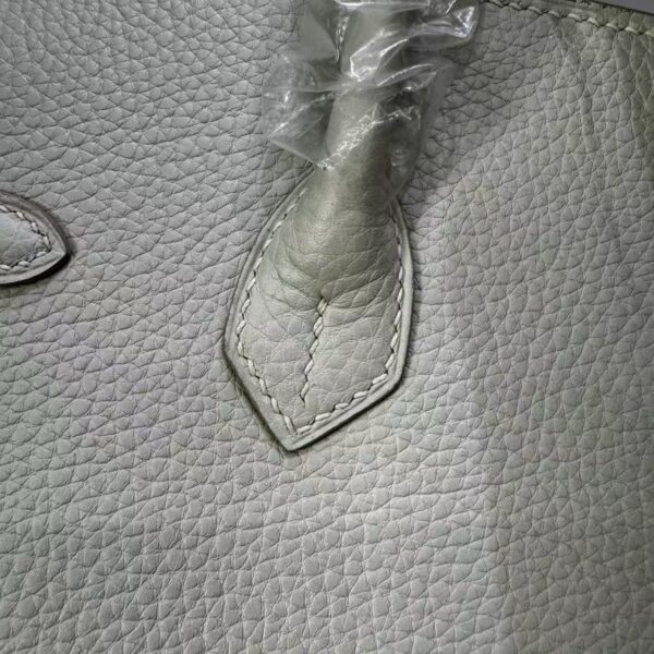 Birkin25 authentic hand-sewn | Pearl Grey Togo | Silver Hand stitched Saddle stitch sophisticated Handcrafted 6 Birkin25 authentic hand-sewn | Pearl Grey Togo | Silver Hand stitched Saddle stitch sophisticated Handcrafted