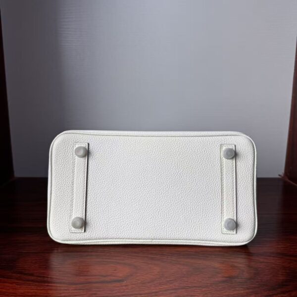 Birkin 25 Handcrafted Hand stitched Alligator Vanilla / Togo Mushroom White, Silver Hardware authentic hand-sewn Saddle stitch