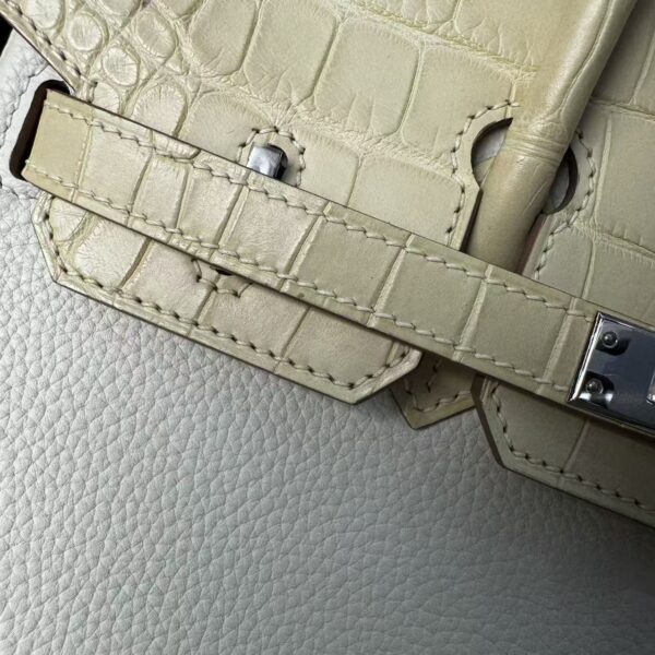 Birkin 25 Handcrafted Hand stitched Alligator Vanilla / Togo Mushroom White, Silver Hardware authentic hand-sewn Saddle stitch