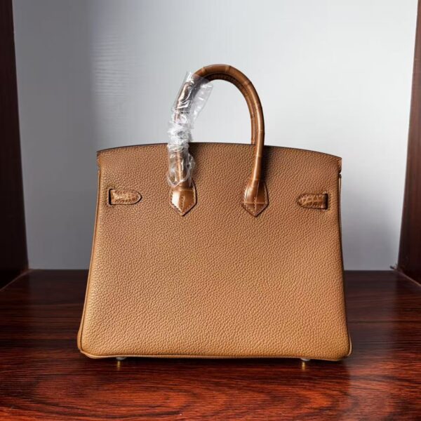 Birkin 25 Handcrafted  Saddle stitch Shiny American Alligator, Gold Brown, Gold Hardware Hand stitched authentic hand-sewn
