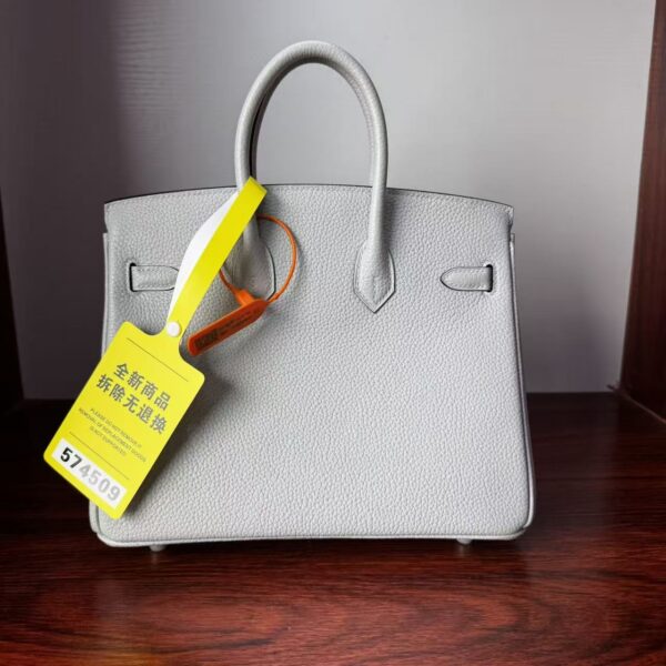 Birkin 25 Saddle stitch authentic hand-sewn in Gris Platine, Togo Leather, Silver Hardware Hand stitched Handcrafted 3 Birkin 25 Saddle stitch authentic hand-sewn in Gris Platine, Togo Leather, Silver Hardware Hand stitched Handcrafted