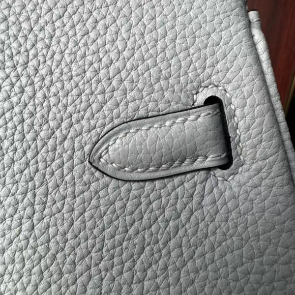 Birkin 25 Saddle stitch authentic hand-sewn in Gris Platine, Togo Leather, Silver Hardware Hand stitched Handcrafted 6 Birkin 25 Saddle stitch authentic hand-sewn in Gris Platine, Togo Leather, Silver Hardware Hand stitched Handcrafted