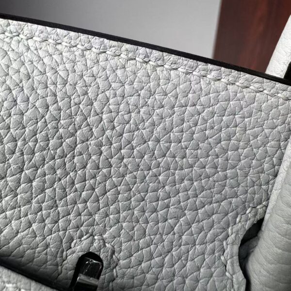 Birkin 25 Saddle stitch authentic hand-sewn in Gris Platine, Togo Leather, Silver Hardware Hand stitched Handcrafted 7 Birkin 25 Saddle stitch authentic hand-sewn in Gris Platine, Togo Leather, Silver Hardware Hand stitched Handcrafted